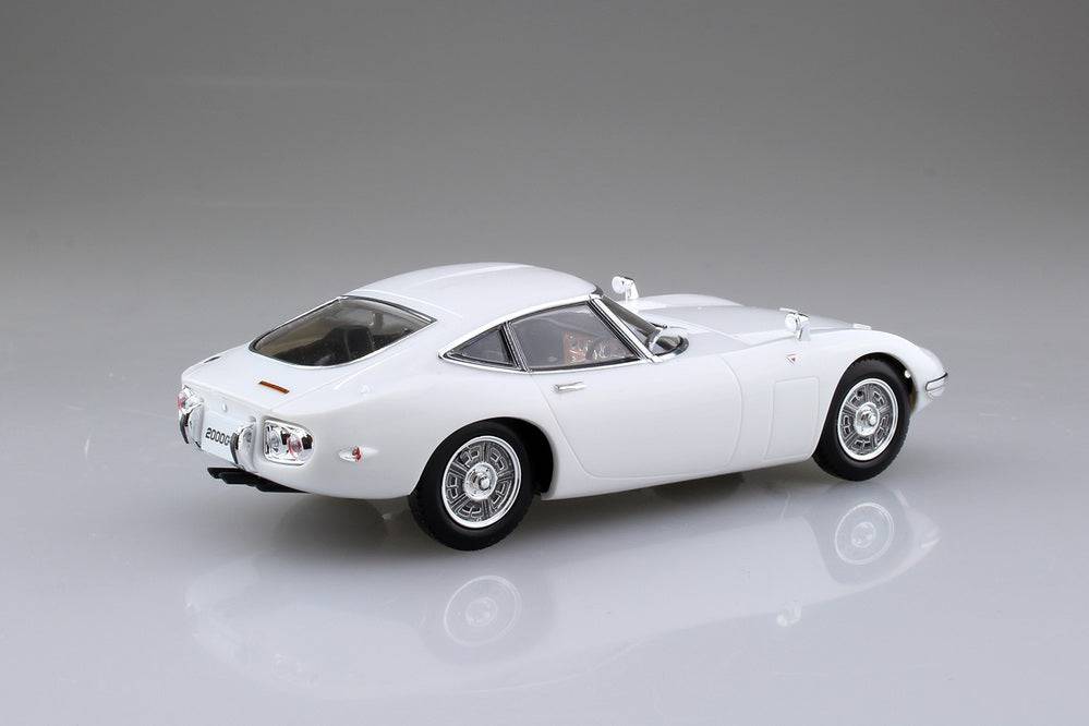 Aoshima 1/32 SNAP Toyota 2000GT (Pegasus White)