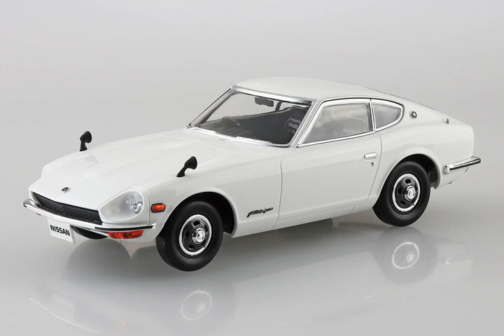 Aoshima 1/32 SNAP Nissan S30 Fairlady Z (White)