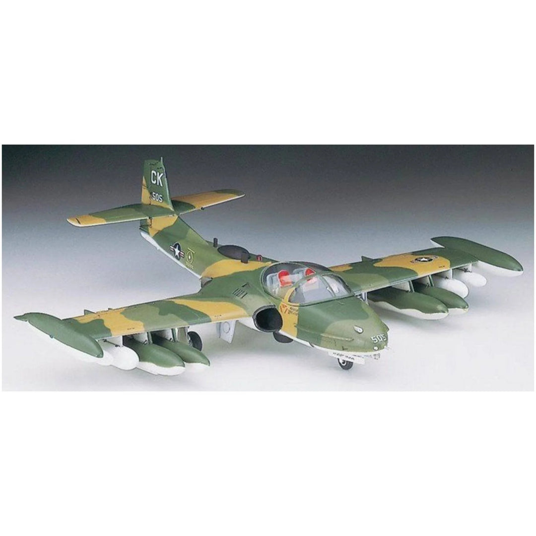 Hasegawa 1/72 A-37 A/B Dragonfly