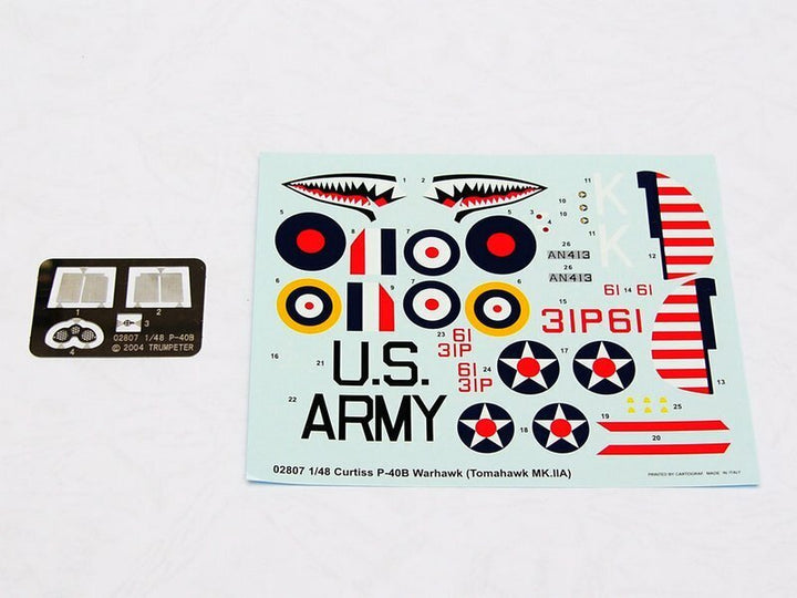 Trumpeter 1/48 Curtiss P-40B Warhawk *Aus Service* Plastic Model Kit