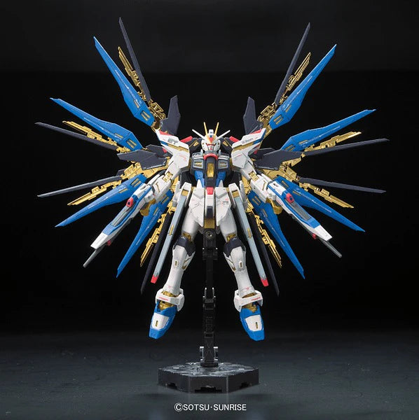 Bandai RG 1/144 ZGMF-X20A Strike Freedom Gundam