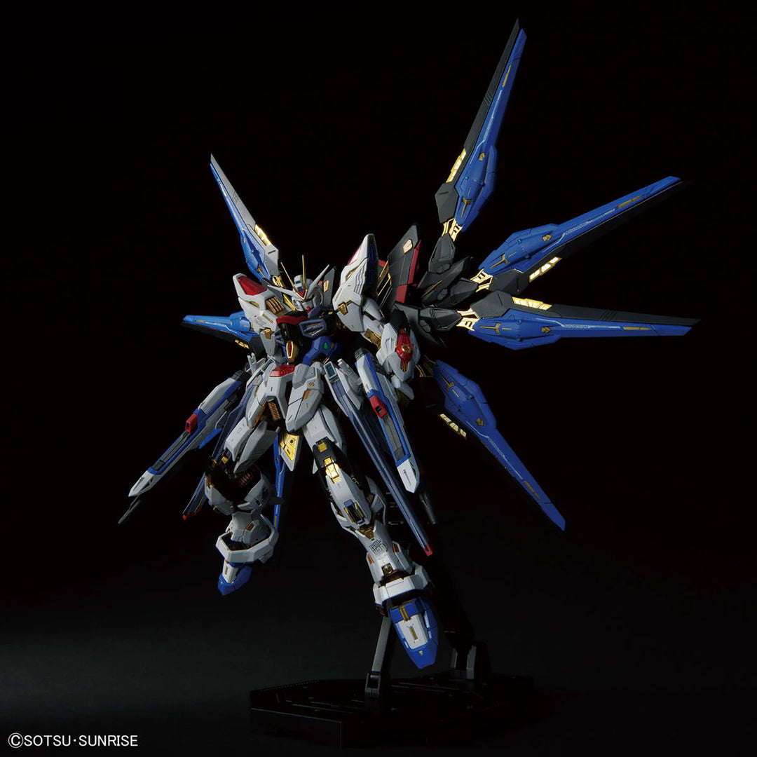 Bandai MGEX 1/100 Strike Freedom Gundam